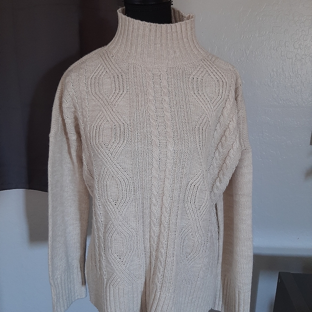 Sanctuary long sleeve Turtleneck size M